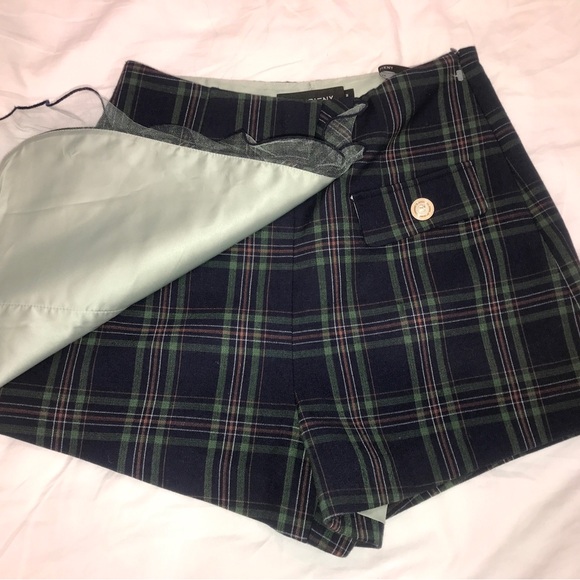 Maxrieny Plaid Ruffle Detail Skort - Picture 4 of 5